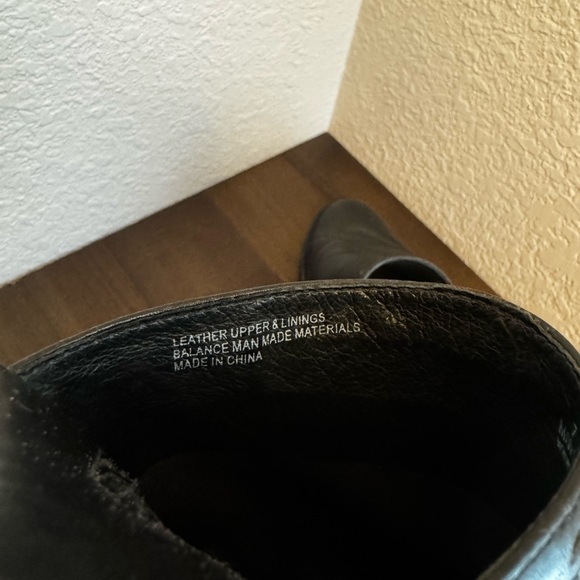 Born Lella Heeled Leather Clog - Picture 5 of 8